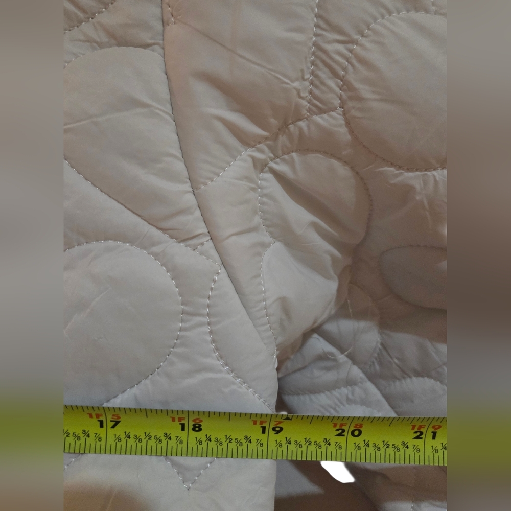 Free Haven - NEW Spring Cropped Puffer Quilted Heart Shape Light Jacket - Picture 7 of 9